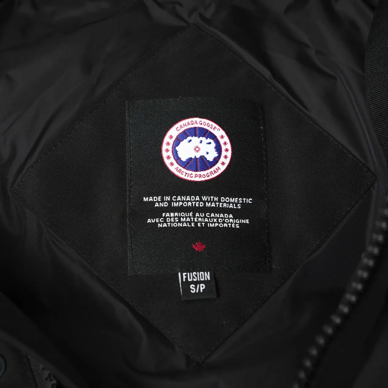 P740 CANADA GOOSE丨Canada Goose E24 sleeve logo stand collar down jacket Color: Black Size: XS-XXL